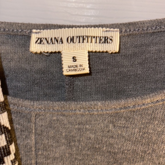 >>>2️⃣ FOR 1️⃣<<< top ➕ leggings, Women’s Zenana Outfitters top with leggings - Picture 8 of 8